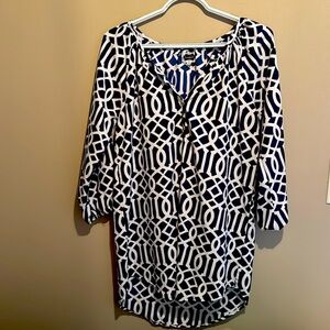 Mud Pie Blouse- Navy and White Patterned- Size Small (Fits more as a medium)